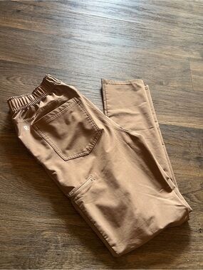 Men's Right Of Way Casual Elastic-Waist Pants in Light Brown khaki size S